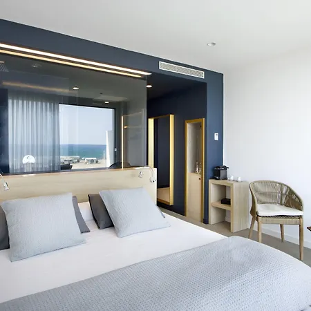 ホテル Boutique Donna カステルデフェルス